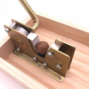 Peeling Machine Walnut Tool Tongs Non Slip Macadamia Opener