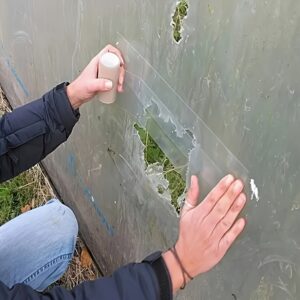 Lipni šiltnamio juosta skylėms taisyti PE skaidrioje plėvelėje, stipri grindų plėvelės sukibimas, šiltnamio taisymo juosta