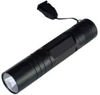 LED žibintuvėlis atitinka 3W kaitrinę lempą