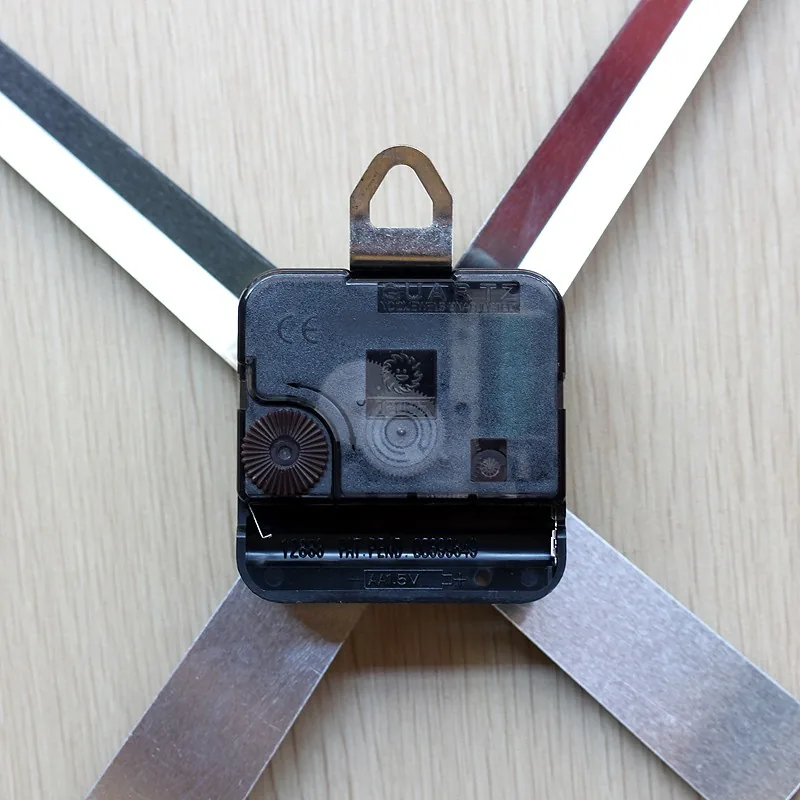 Sieninio laikrodžio mechanizmas "Du kardai"