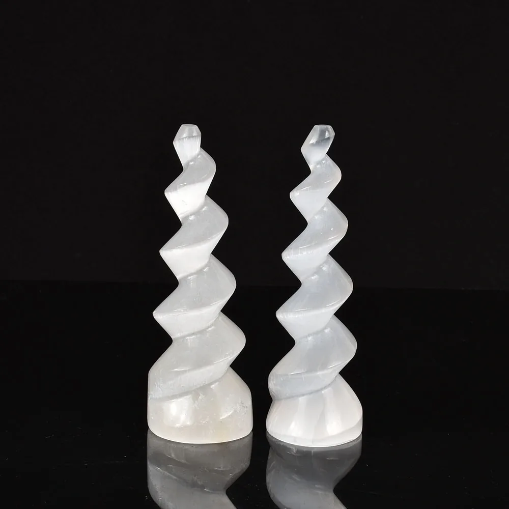 Figūrėlė "Spiralinis bokštas" (selenitas, 11 cm, 100 g)