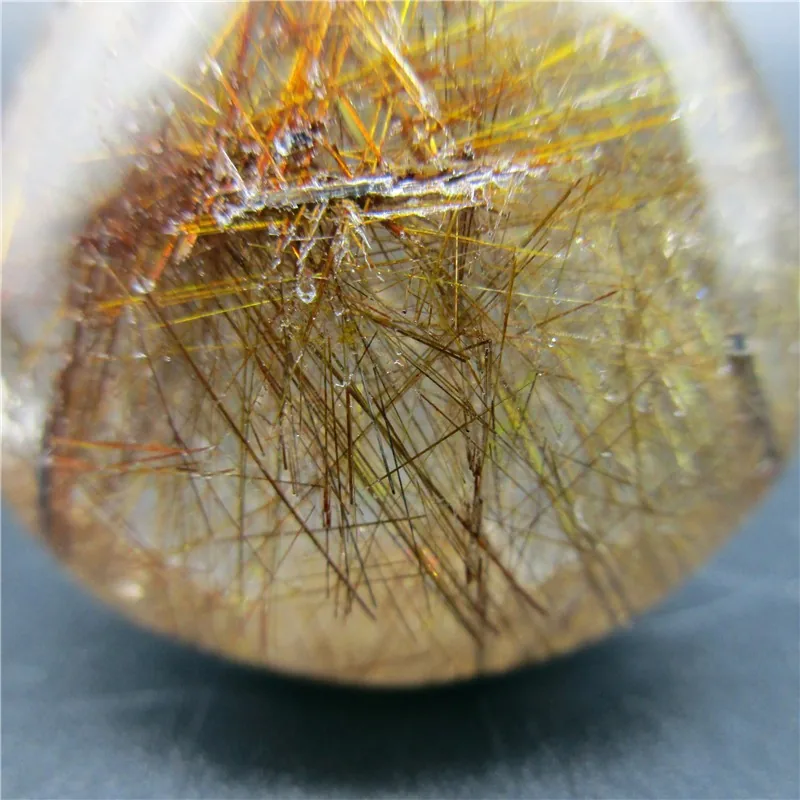Mineralas su inklūzais "Skaidrusis lašas" (chloritas, 16 g)