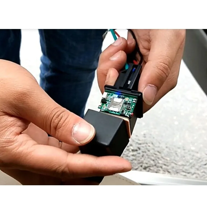 Automobilinė GPS sekimo sistema "Nematomas seklys" (apsauga nuo