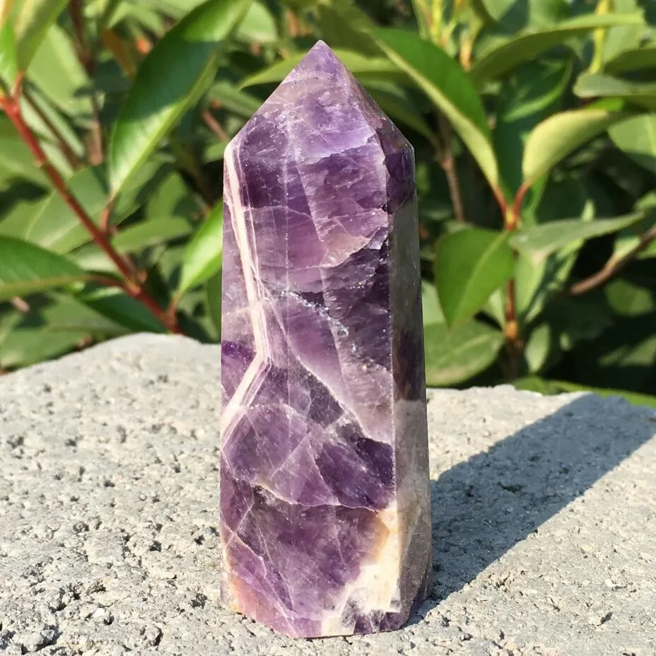 Natūralus mineralas "Violetinis obeliskas" (55 g)