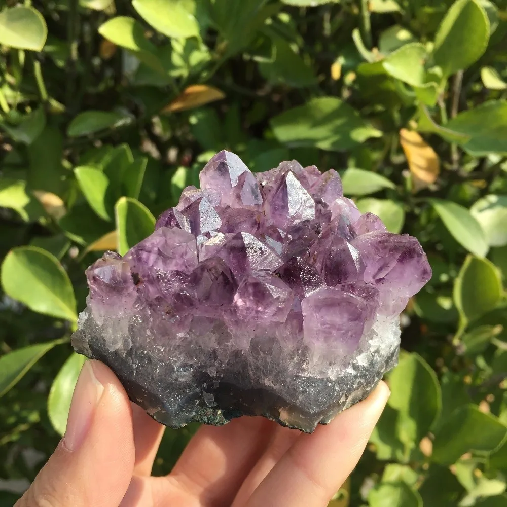 Natūralus mineralas "Violetinė Reiki 2" (ametisto kristalas