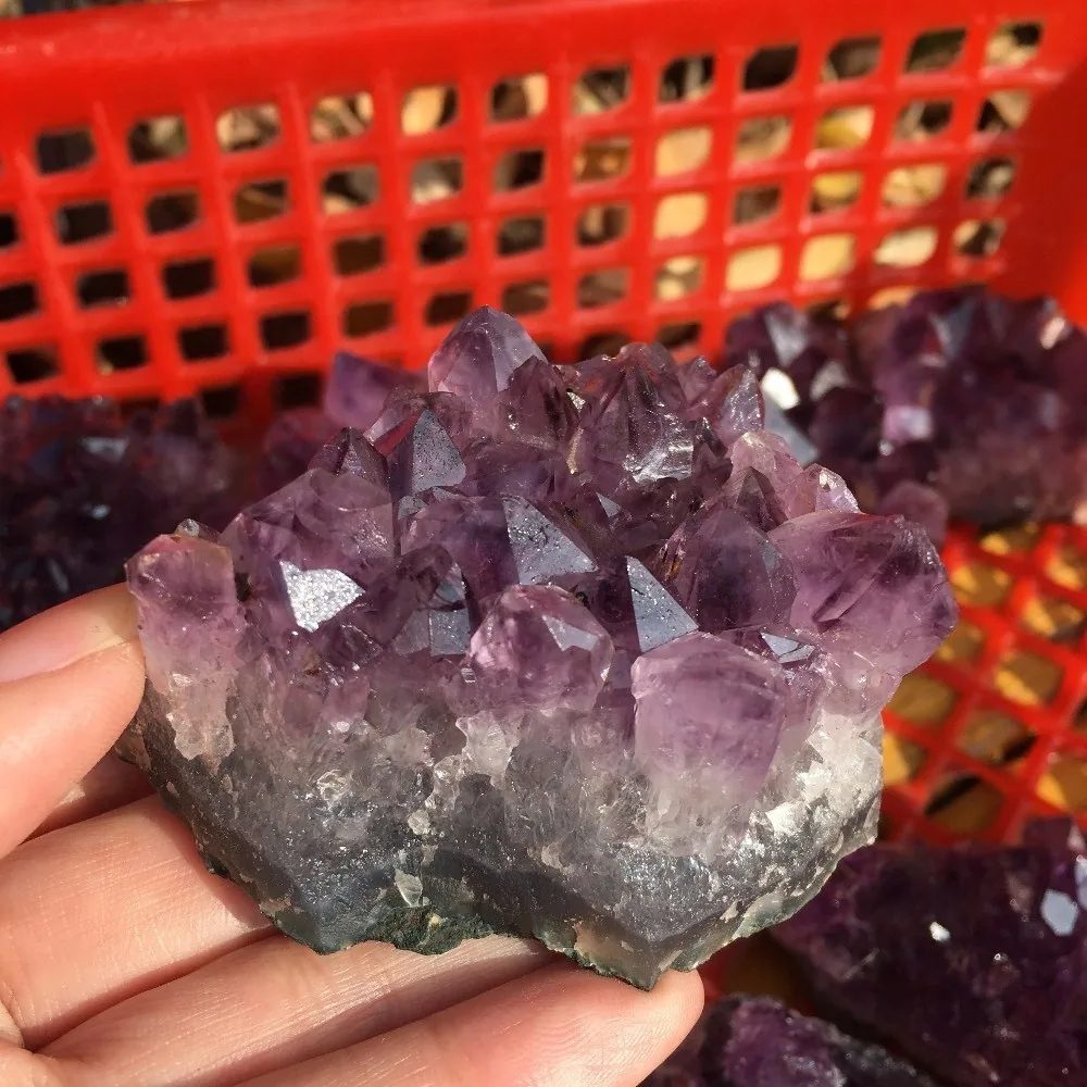 Natūralus mineralas "Violetinė Reiki 2" (ametisto kristalas