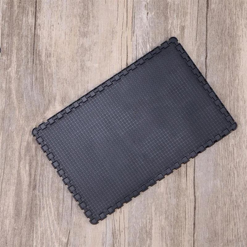 Neslystantis kilimėlis automobiliui "Progresas 6" (20 x 13 cm)