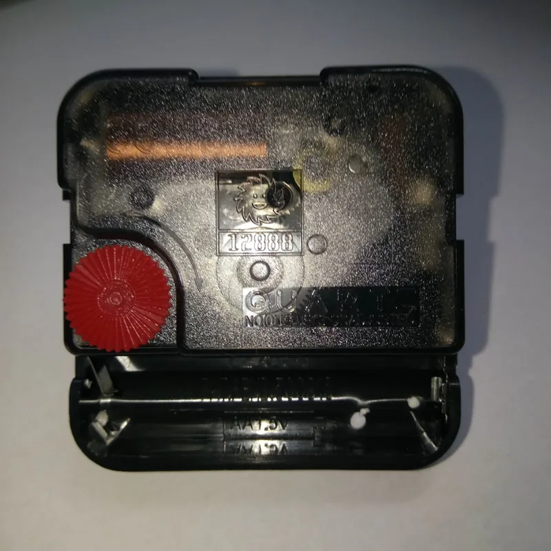 Sieninio laikrodžio mechanizmas "Juodi mažieji kardai"