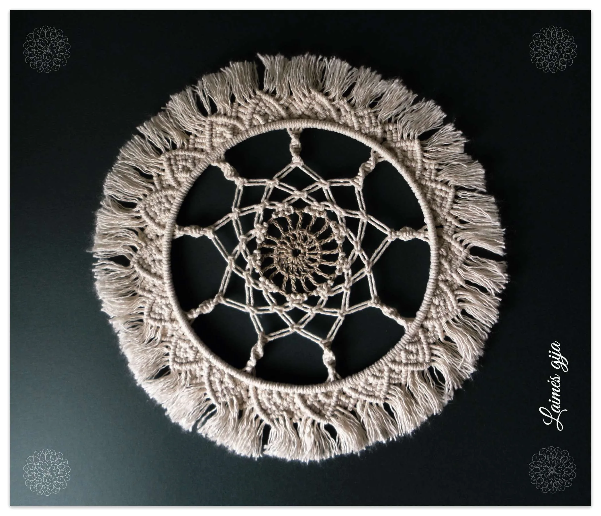 Apvali dekoracija, mandala "Vestuvių dovana"